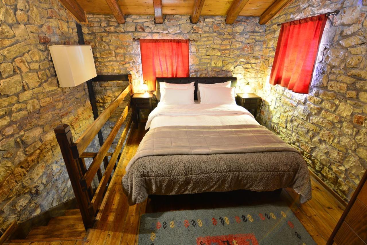 Georgio'S V Chalet Kalavrita Bagian luar foto