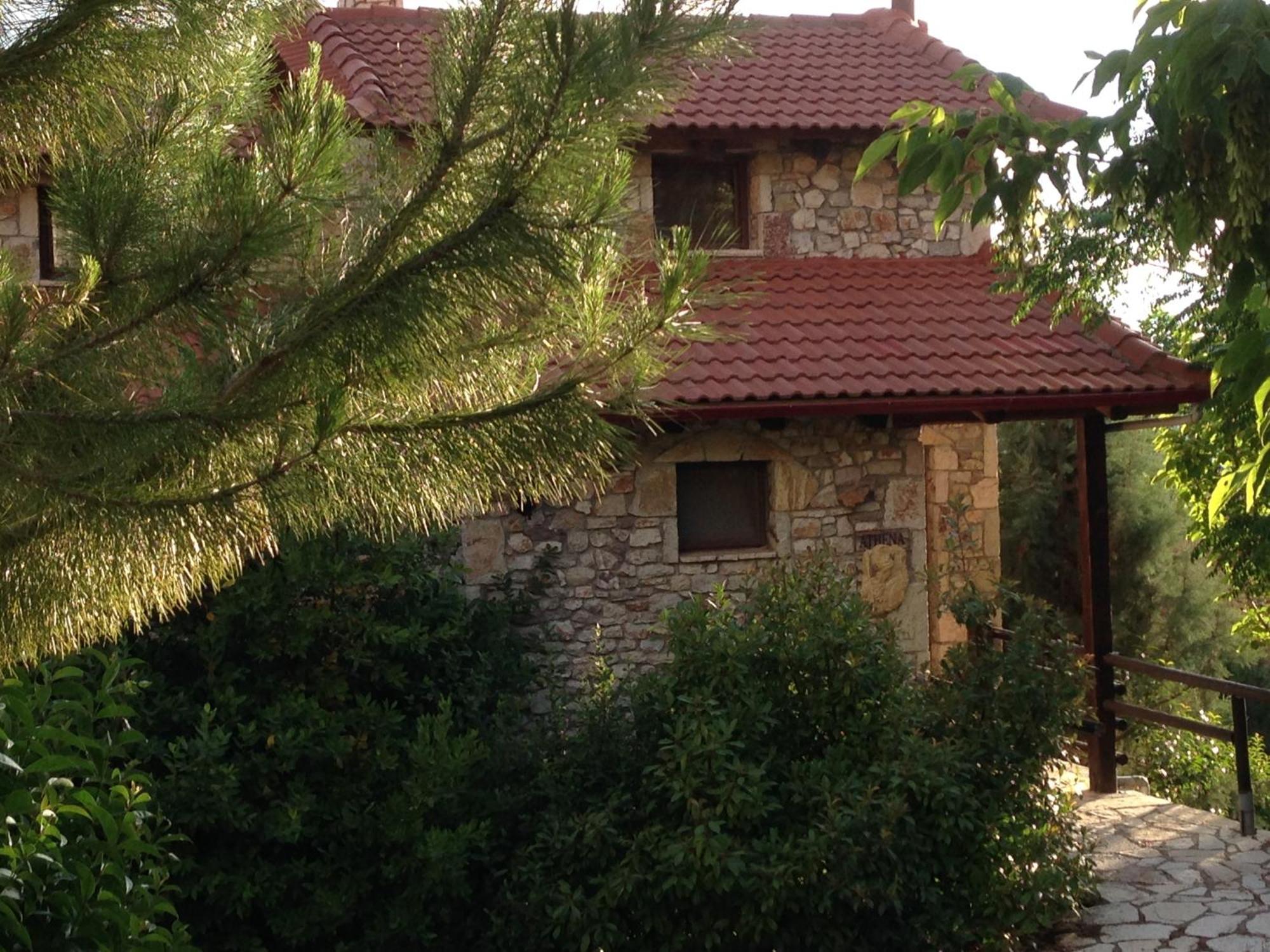 Georgio'S V Chalet Kalavrita Bagian luar foto